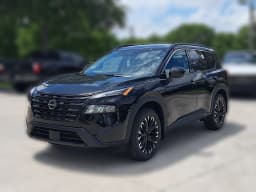 Nissan Rogue Dark Armor FWD 2026 — side view