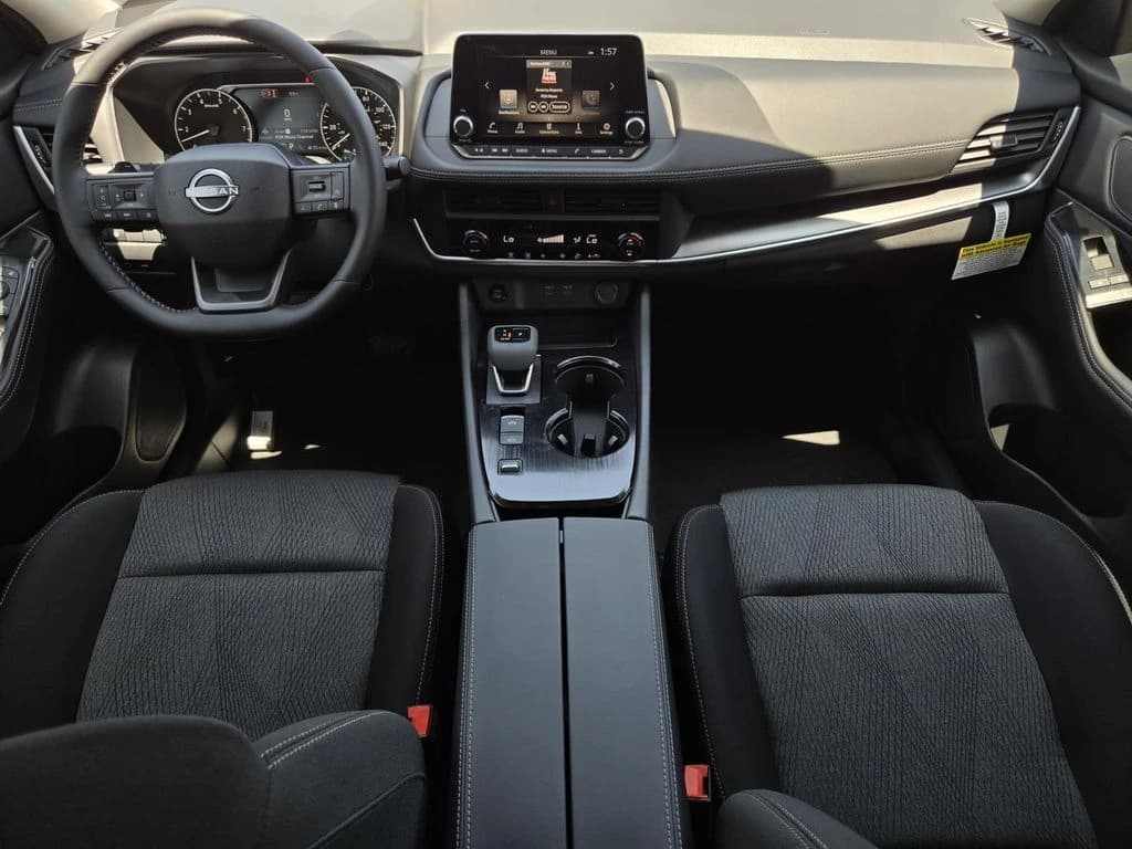 Nissan Rogue SV FWD 2026 — side view