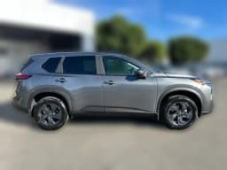 Nissan Rogue SV FWD 2026 — side view