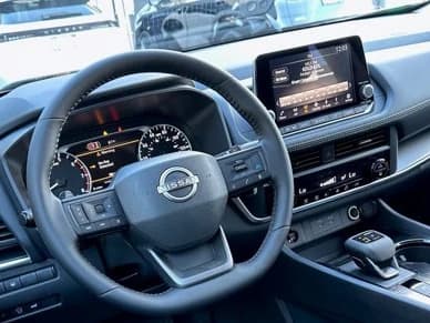 Nissan Rogue SV FWD 2026 — side view
