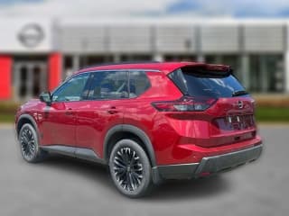 Nissan Rogue Dark Armor AWD