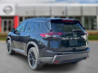 Nissan Rogue Dark Armor AWD