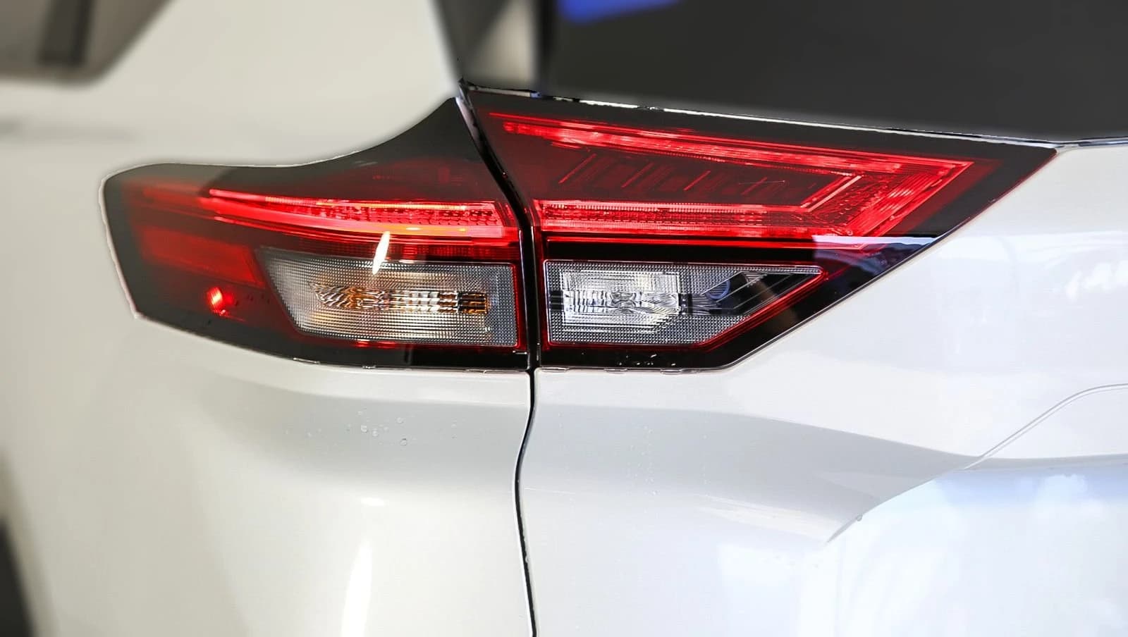 Nissan Rogue Rock Creek AWD 2025 — side view