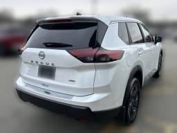 Nissan Rogue SV AWD 2026 — side view