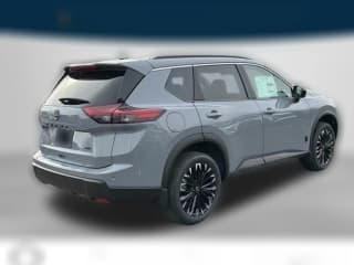 Nissan Rogue Dark Armor AWD