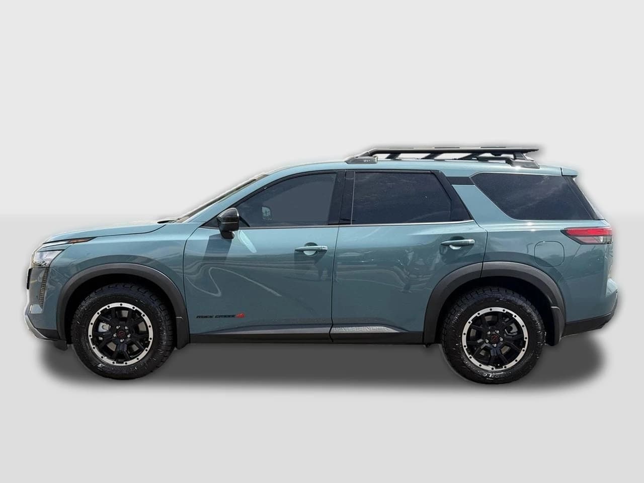 Nissan Pathfinder Rock Creek 4WD 2026 — side view