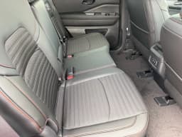 Nissan Pathfinder Rock Creek 4WD 2026 — side view