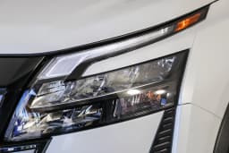 Nissan Pathfinder SV 4WD 2026 — side view
