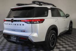 Nissan Pathfinder SV 4WD 2026 — side view