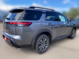 Nissan Pathfinder SV 4WD 2026 — side view