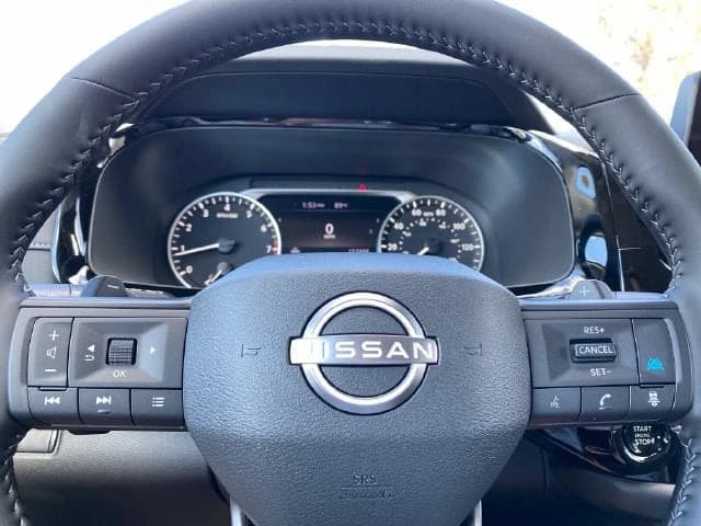 Nissan Pathfinder SV 4WD 2026 — side view