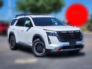 Nissan Pathfinder Rock Creek 4WD
