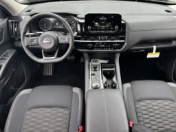 Nissan Pathfinder SV 4WD 2026 — side view