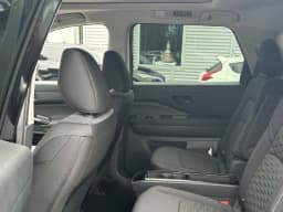 Nissan Pathfinder SV 4WD 2026 — side view