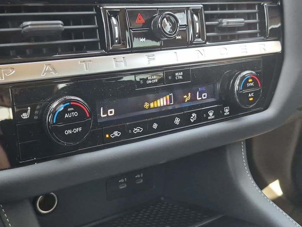 Nissan Pathfinder SV 2WD 2026 — side view