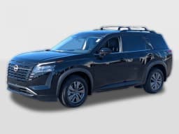 Nissan Pathfinder SV 2WD 2026 — side view