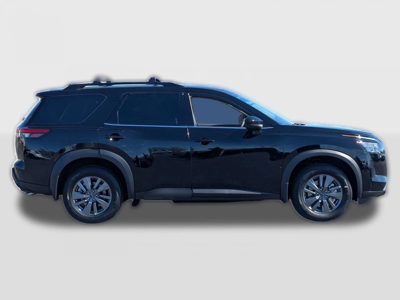 Nissan Pathfinder SV 2WD 2026 — side view
