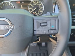 Nissan Pathfinder SV 2WD 2026 — side view