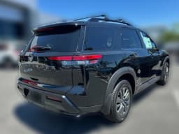 Nissan Pathfinder SV 2WD 2026 — side view