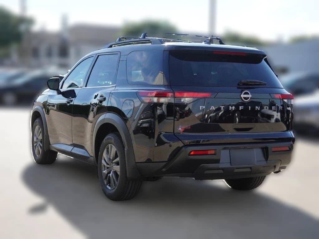 Nissan Pathfinder SV 2WD 2026 — side view