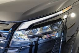 Nissan Pathfinder SV 2WD 2026 — side view