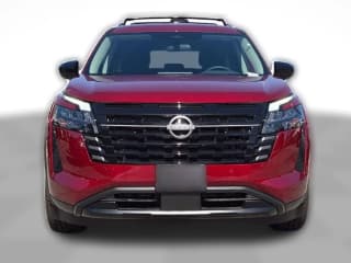 Nissan Pathfinder SV 2WD