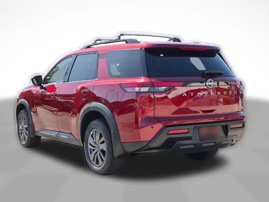Nissan Pathfinder SV 2WD 2026 — side view