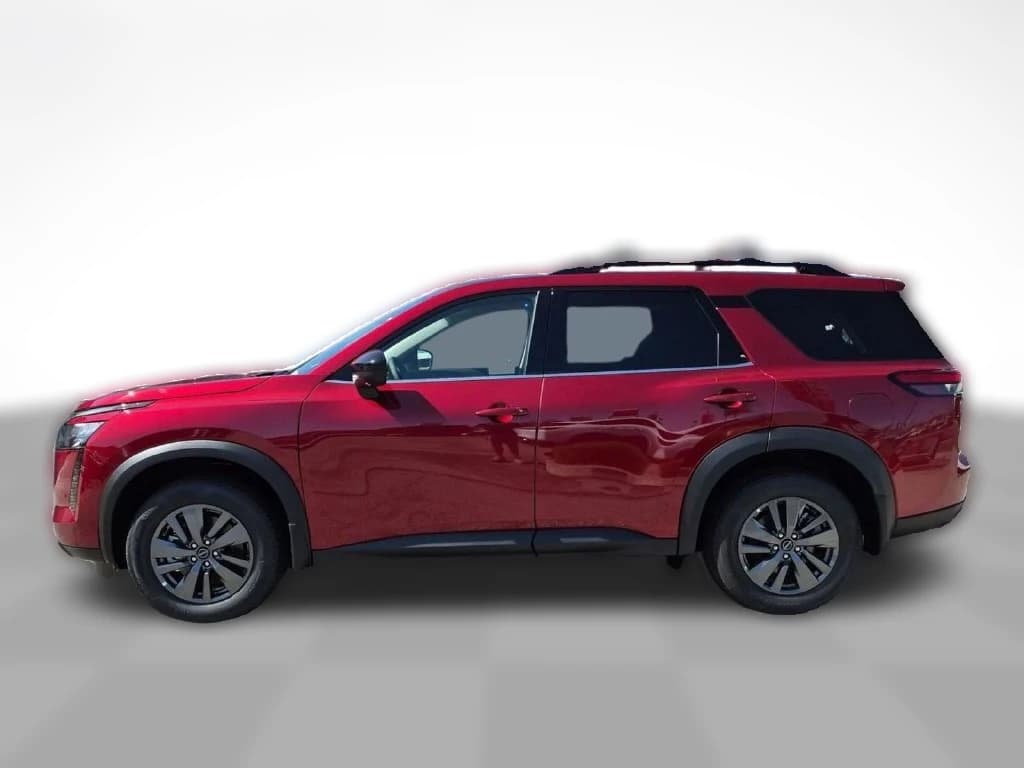 Nissan Pathfinder SV 2WD 2026 — side view
