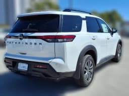 Nissan Pathfinder SV 2WD 2026 — side view