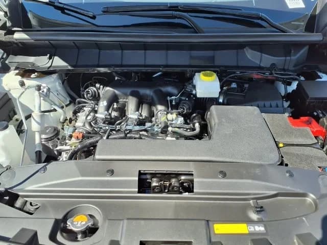 Nissan Pathfinder SV 2WD 2026 — side view