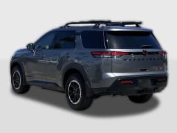 Nissan Pathfinder Rock Creek 4WD 2026 — side view