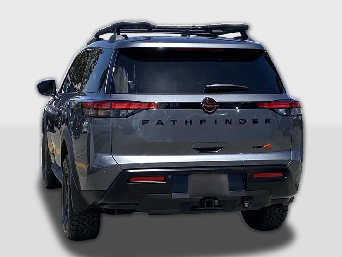 Nissan Pathfinder Rock Creek 4WD 2026 — side view
