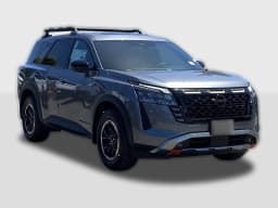 Nissan Pathfinder Rock Creek 4WD 2026 — side view