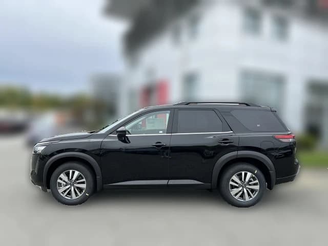 Nissan Pathfinder SL 4WD 2026 — side view