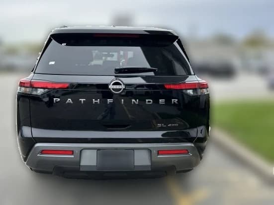 Nissan Pathfinder SL 4WD 2026 — side view