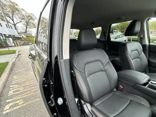 Nissan Pathfinder SL 4WD 2026 — side view