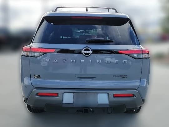 Nissan Pathfinder Platinum 4WD 2026 — side view