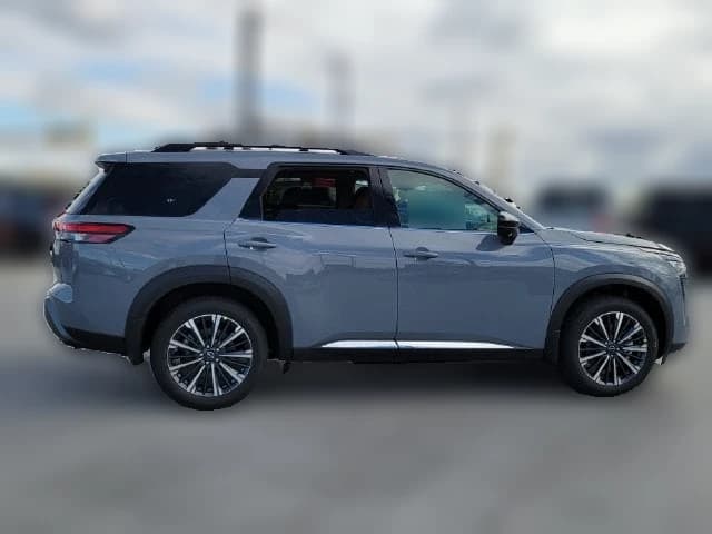 Nissan Pathfinder Platinum 4WD 2026 — side view