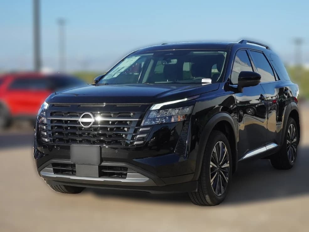 Nissan Pathfinder Platinum 2WD 2026 — side view
