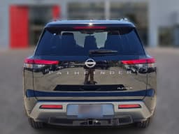 Nissan Pathfinder Platinum 2WD 2026 — side view
