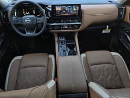 Nissan Pathfinder Platinum 2WD 2026 — side view