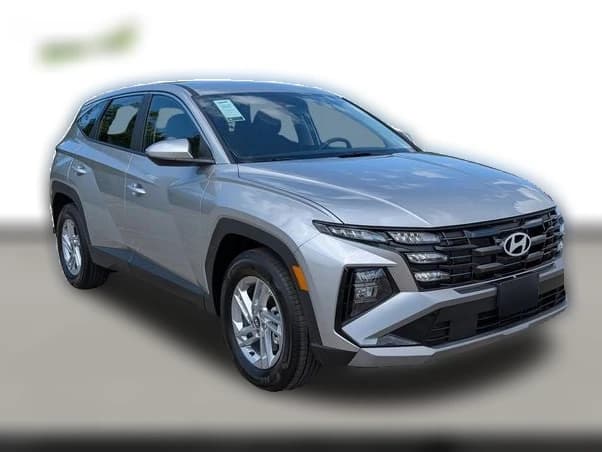 Hyundai Tucson SE FWD 2026 — side view