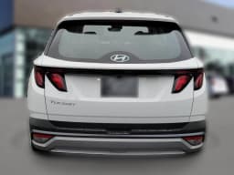 Hyundai Tucson SE FWD 2026 — side view
