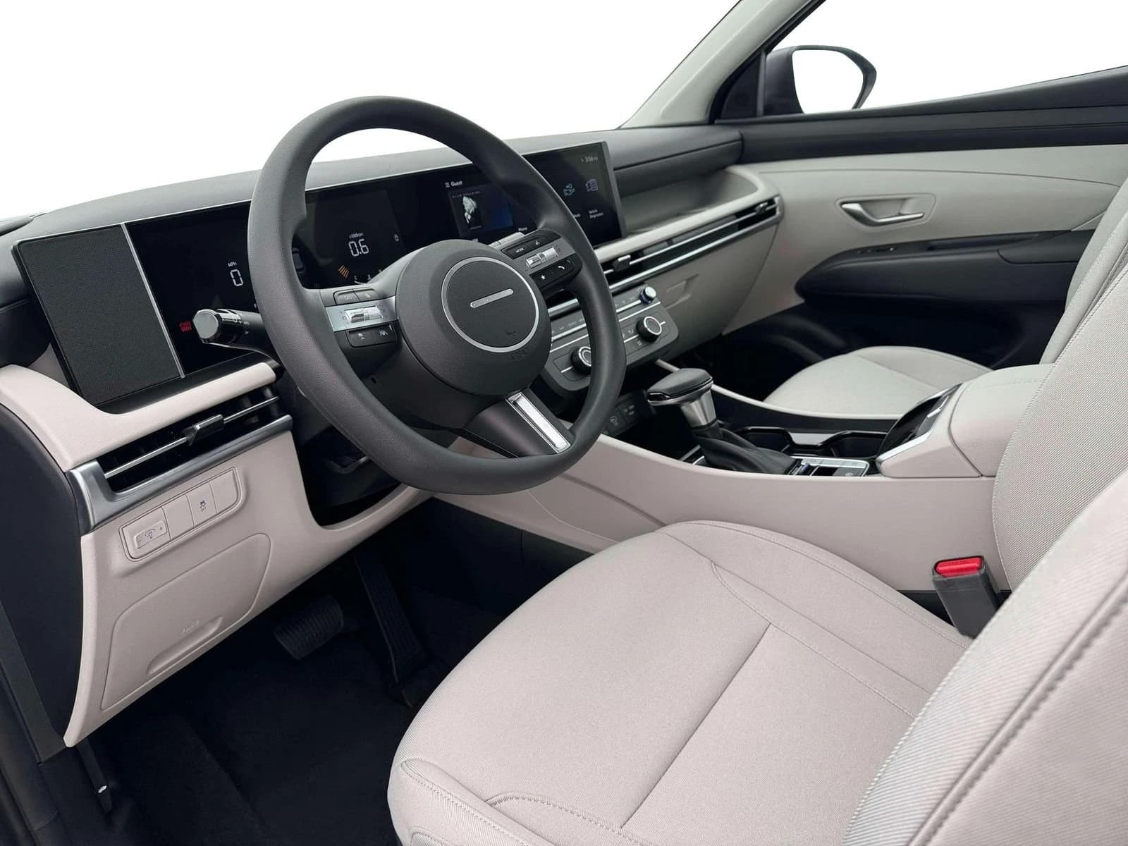 Hyundai Tucson SE FWD 2026 — side view