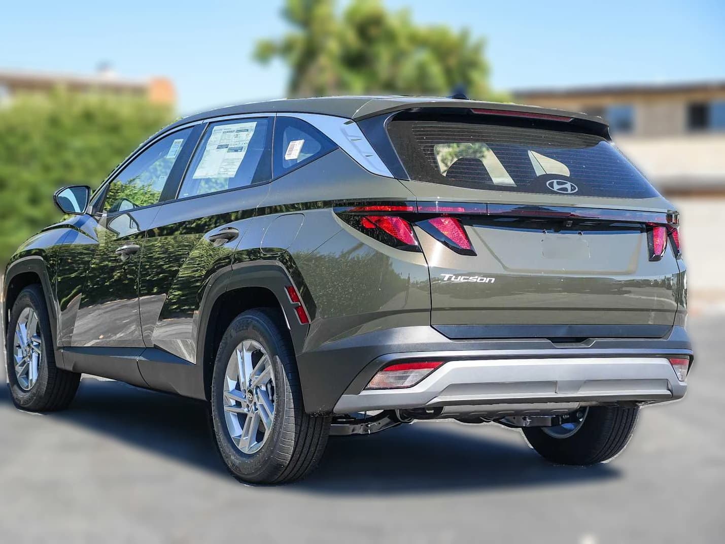 Hyundai Tucson SE FWD 2026 — side view