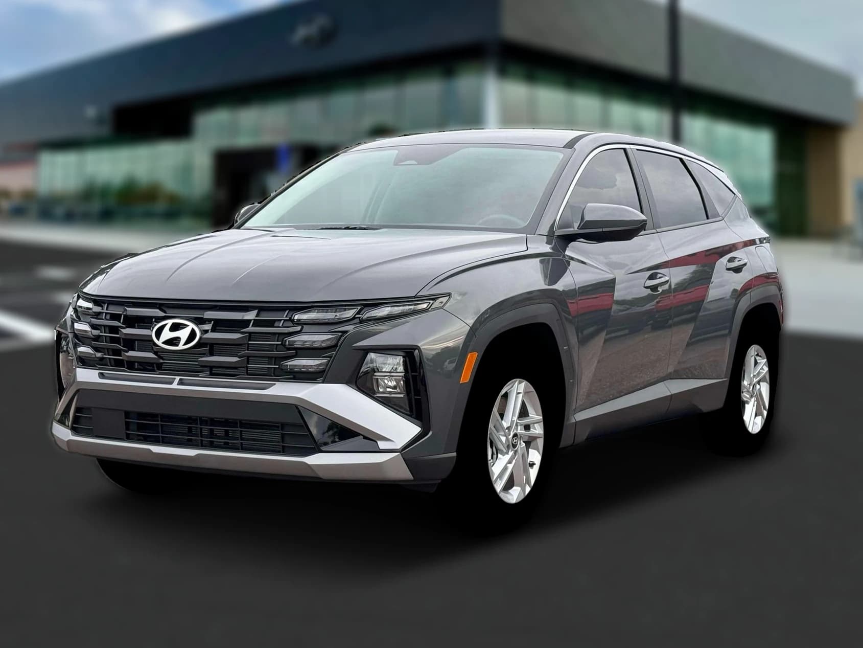 Hyundai Tucson SE FWD 2026 — side view