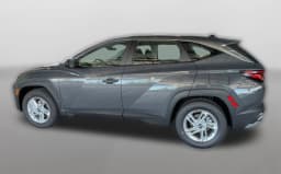 Hyundai Tucson SE FWD 2026 — side view