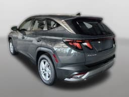 Hyundai Tucson SE FWD 2026 — side view