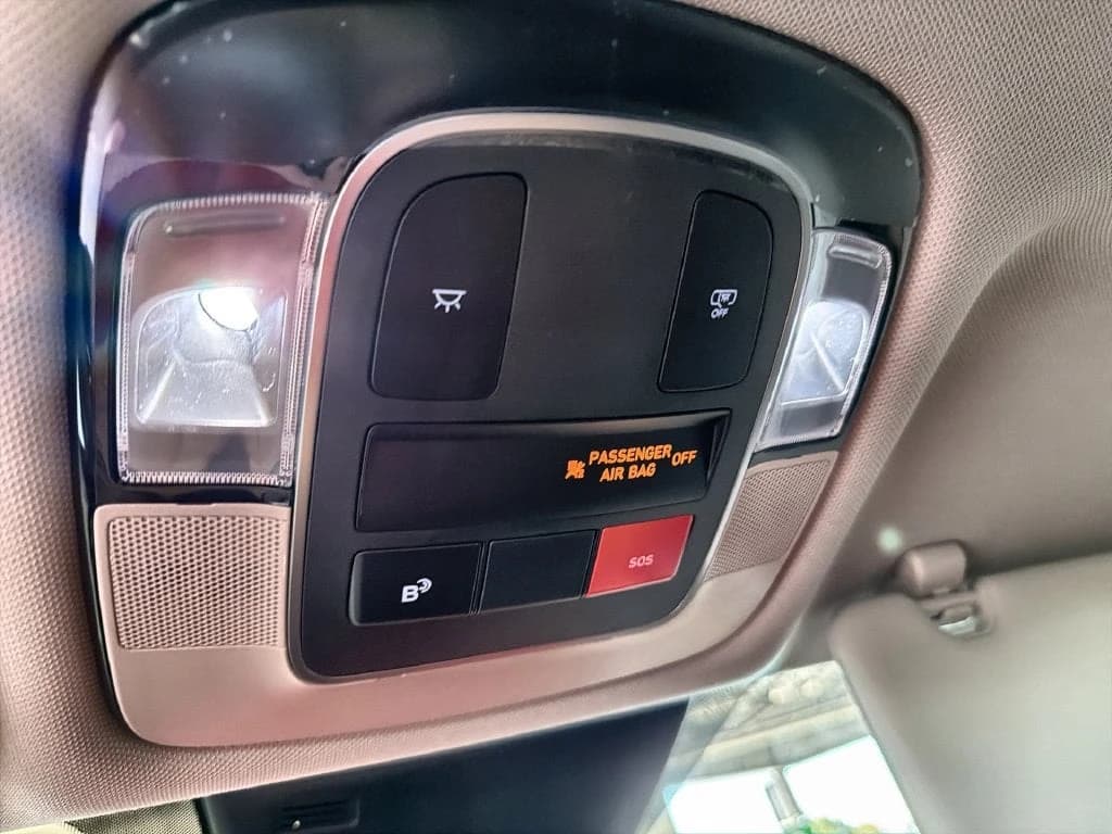 Hyundai Tucson SE FWD 2026 — side view