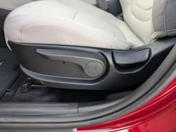 Hyundai Tucson SE FWD 2026 — side view